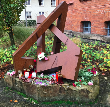 Denkmal für die jüdischen Zwillingsbrüder Ernst und Ludwig Lazarus